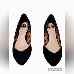 SALE❤️🔥FERGALICIOUS By Fergie 🧚🏽♀️✨ Black Velvet Kitten Wedge Heels NWOT